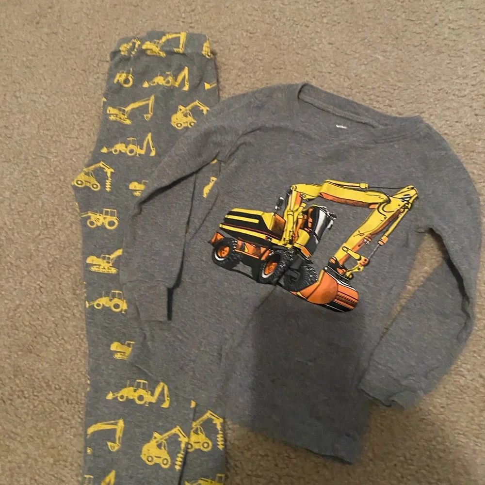 Gray & Yellow Construction Kids Pajamas | Boys Pajama Set | Size 3T - Picture 1 of 2